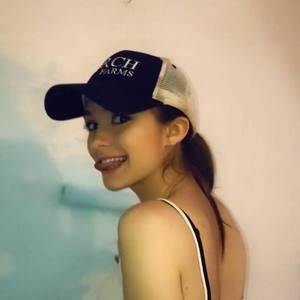 Meet your Posher, Isabelle